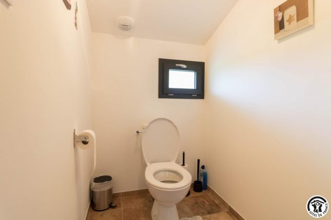 31G101757-411c4988647249cab8354f5c5f85ad5a