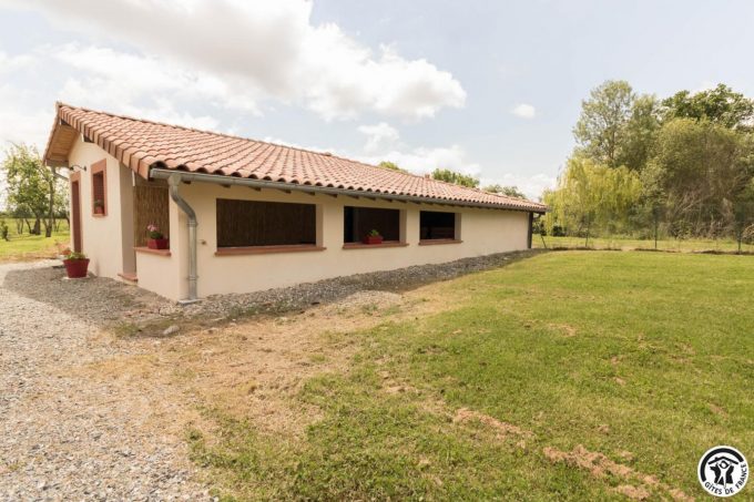 31G101757-6dcbae02719d4d488aff2e7b56922da6