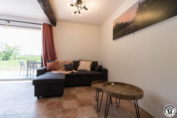 31G101757-c90f84e07b644c349511ca5a7c051f2b