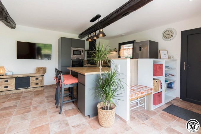 31G101757-f017f5caf3c2434bb3c739422fb52fb5