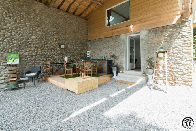 31G101770-336abe47bcd94c4c834aa7e4714cbc8c