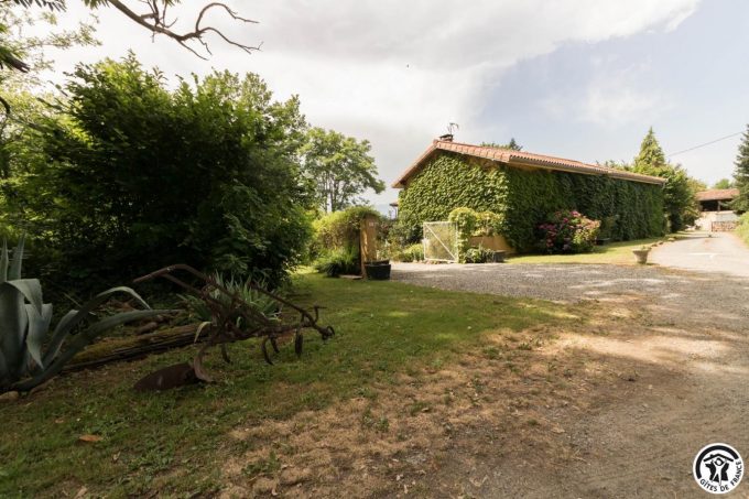 31G101770-f0285f73523e40e5a10e0661a6ad3d22