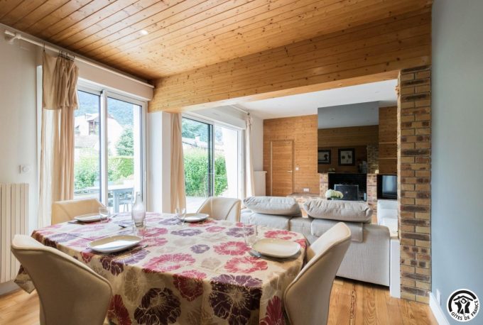 31G101774-5e27b19502aa49cab62baa206951a169