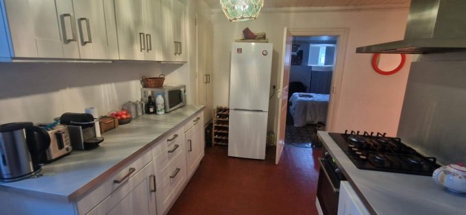 31G101775-7f06e6ba372048478fed172a9112a151