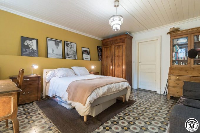 31G101775-b9f2267aaffa43d18fea5c3c864728b6