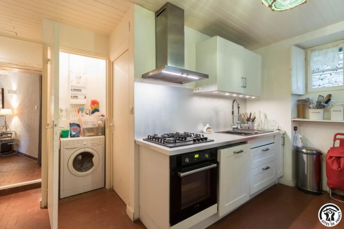 31G101775-c2772aea49874a0f83f13c8b018b9a1e