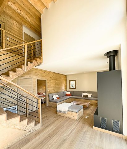 31G101777-8914f0aa2e0245079172ae0b3d5c4605