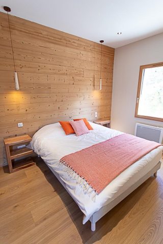 31G101777-a645a59a5e1040958f2c89a0b5f42804