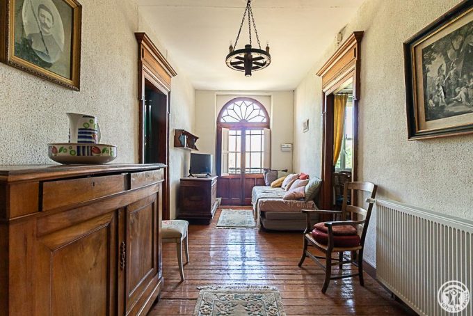 31G101778-2cfa26d01e5c45e597c378c254b31f1e