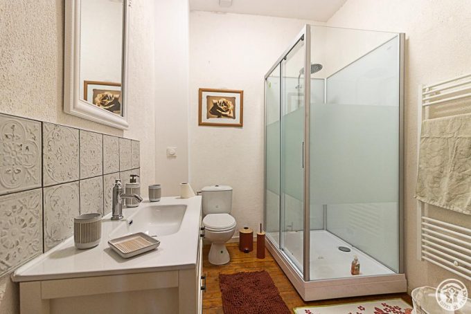 31G101778-495ac0e564484d7abf4d8cc71b9687ba