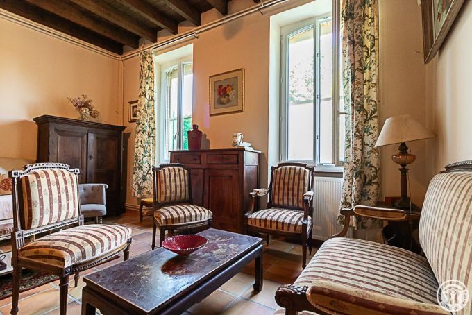 31G101778-7fae99e82c5644cea2995811c9330ada