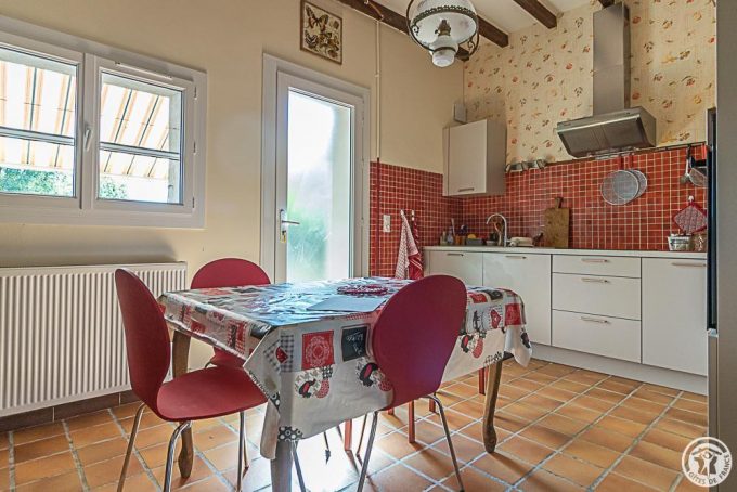 31G101778-e44d5e5c04e94b828a2e37a7c43a38c2