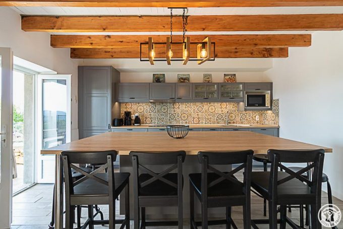 31G101779-1fa21bfda17c49ffbc8fdfa2d5a24ee8