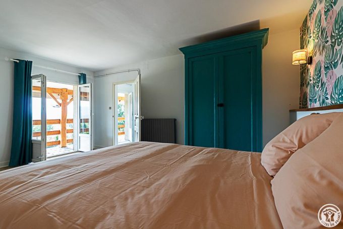 31G101779-2c034c8705794f419ad8e2839c6baabe