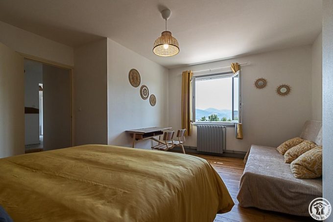 31G101779-60d2ef0466b249dbb8cdabdc2ca96c95