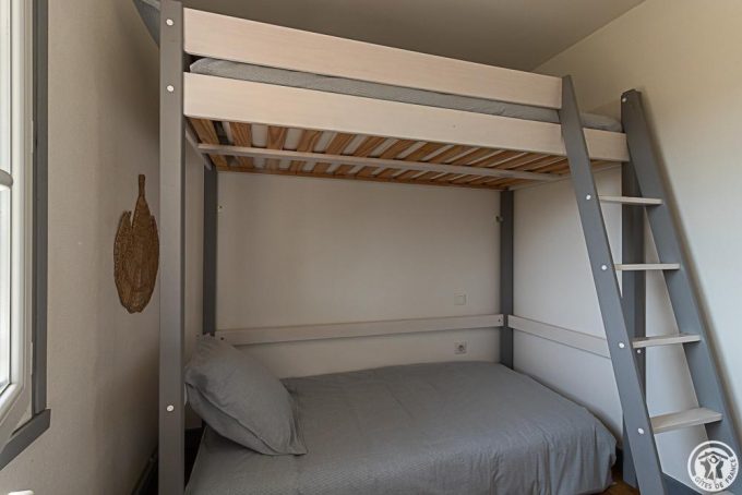 31G101779-6bdd07eef07c4305b2f5c956e6452d09