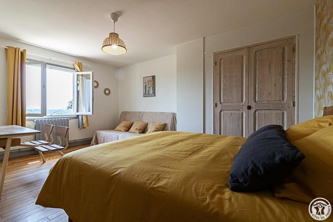 31G101779-aa5e29cd38f5406f8709f53f72f9ee23