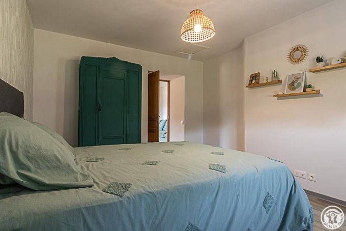 31G101779-bc1678960d2a4b72a67cdc87e0170b31