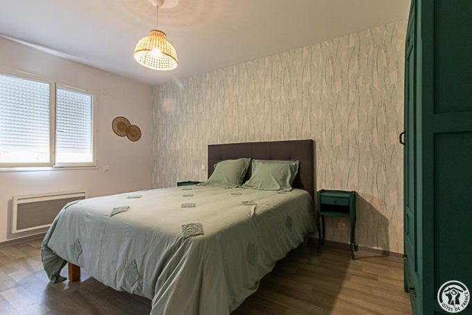 31G101779-f983bced159643ae8c97da8a9d9a7b19