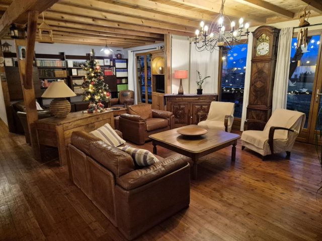 31G101780-5176e6a6c0f2422c88f19421054accd8