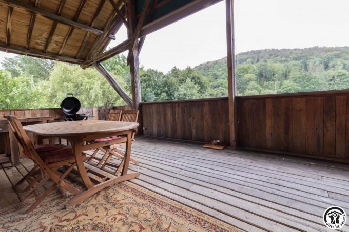 31G101780-6f9c02aa39b8450e93de1f223f29a9ba