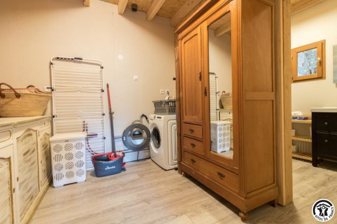 31G101780-8d43e50c81ef4168ad6499eb1458b2e8