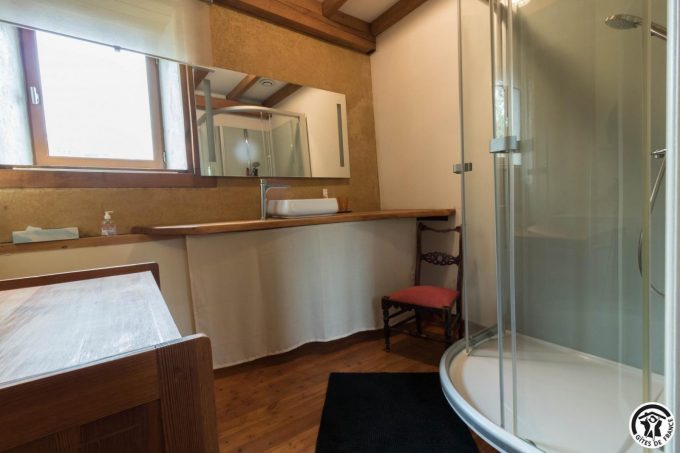 31G101780-f3ea27ae3ec24006959f4746eaf25f51