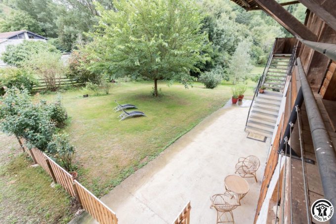 31G101780-f9a39704f07e45f69f8425c7530a3300