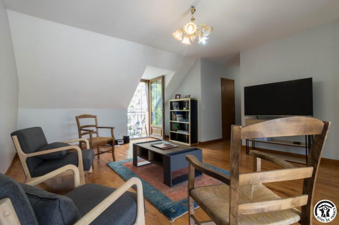 31G101783-4303b880b4694c138a104768d77c9456