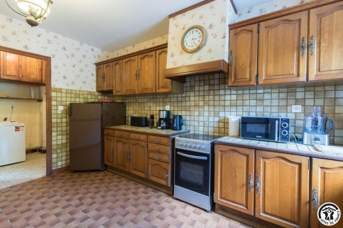 31G101783-79661554a7954480acf08728ab1ae702