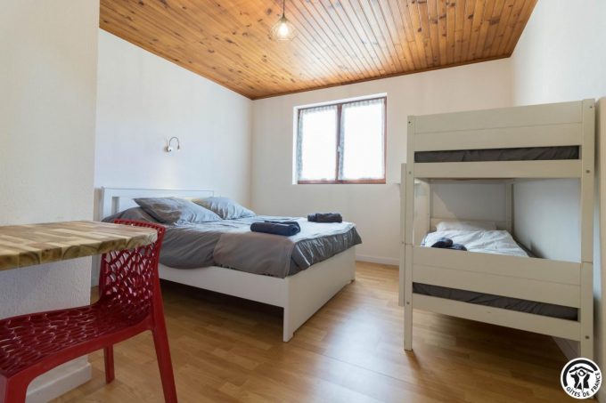 31G101785-38be4fb2fdd645ccaedd22127cbac5cd