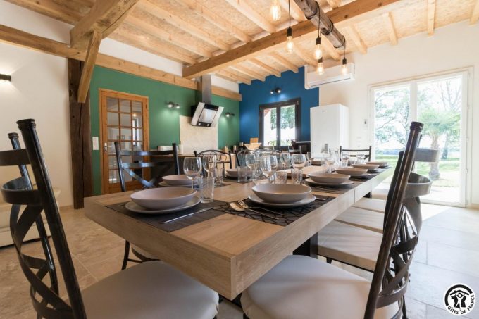 31G101785-4aac17ac3880442fb7dcced19a9863f1