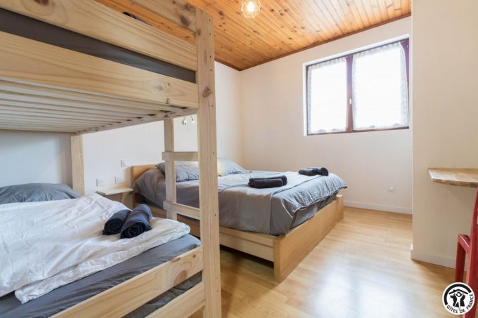 31G101785-4c0e88b99bad4dfb9e09b4cfc8acd176