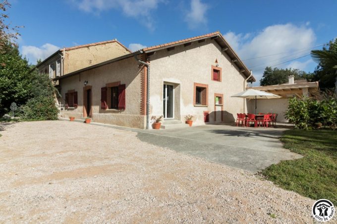 31G101785-ad98f8469f0d463aabc3289accf02fb4