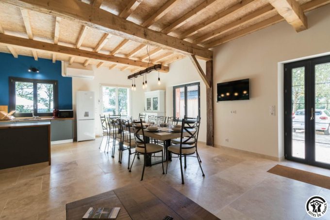 31G101785-d1fea179d3754ed8b390ce2c157b7b10