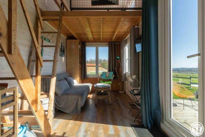 31G101790-b3f8d26f8486470e8f2699361a4df857