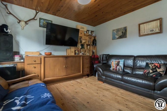 31G101793-3d73500d6057497e98b758392039df28