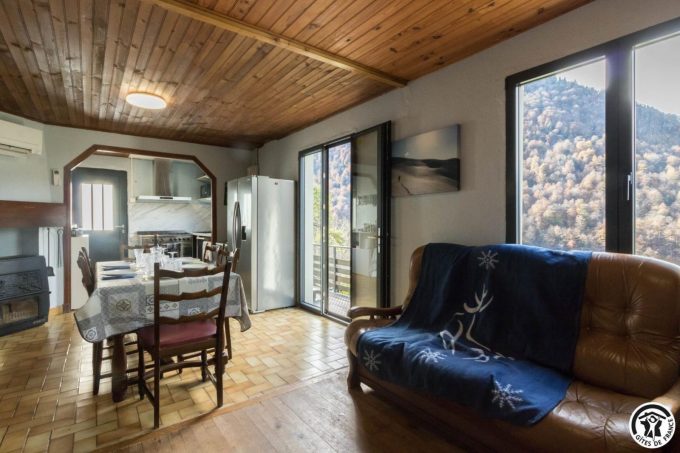 31G101793-72bb2ef9e8434caaaf92ce0ac1a80c5b