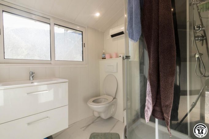 31G101793-c2f873e4980f435fa4231b7673b91e2e