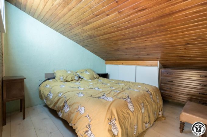 31G101793-d5b544890c504ed18e73644284034e3c