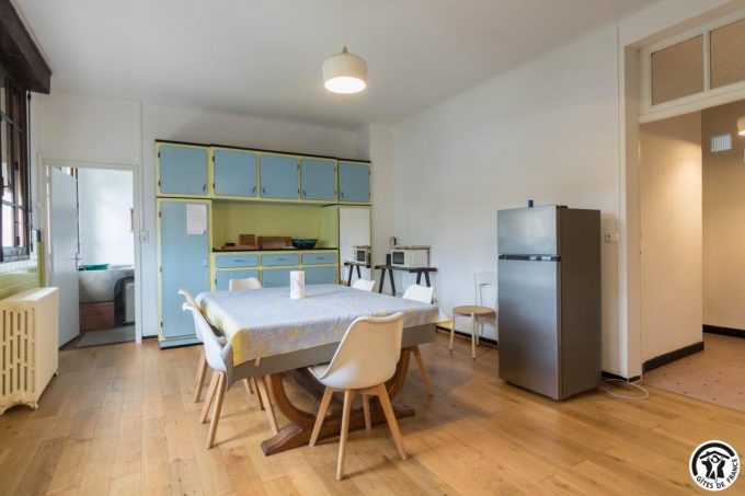 31G101794-3b8c89a8b42e4faabcf4e89fdae82e2e