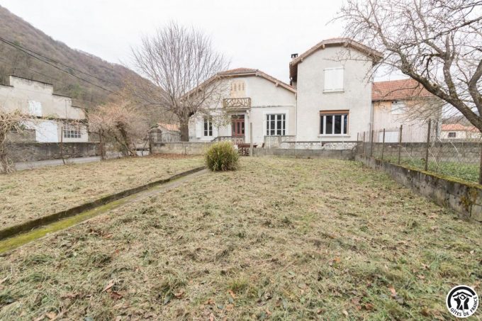 31G101794-88ffb24712a447a087fc5e280948bdc8