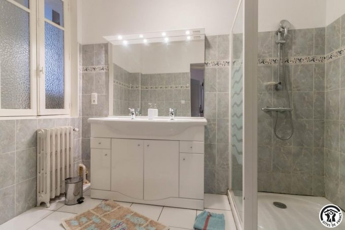 31G101794-da1df3cdb7704dcb8a5d9a65ef190c79