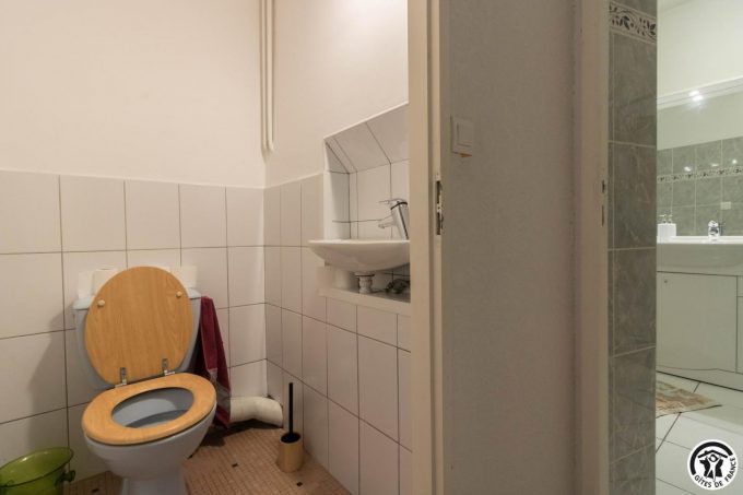 31G101794-eb30d5f5360546b4a7ceaa8232f94105