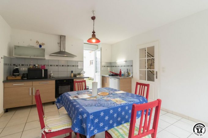 31G101795-9c61dbb96a0d4a8e9733f9c1c9391c9f