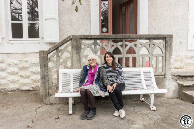 31G101795-d0f57e9853f74e97b9e67d16463bd39c