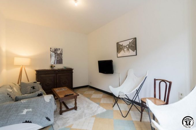 31G101795-f49319e3471240cda4bc1c3eb6016a8c