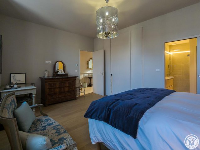 31G101798-03cb17a85d494357adb09d25ecf1e086