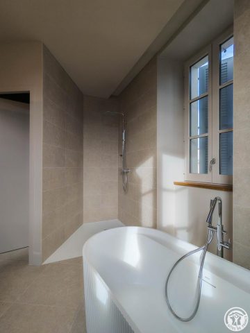 31G101798-361d9ffb5fa243ffab68796c51ae3f78