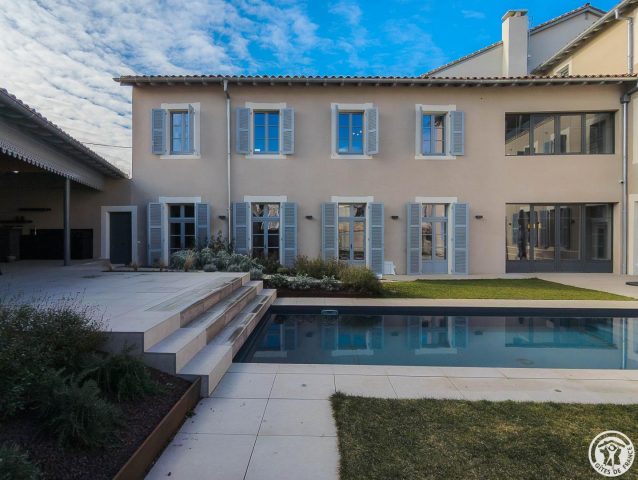 31G101798-65d65b0359c5456ba631aa781a52a90e